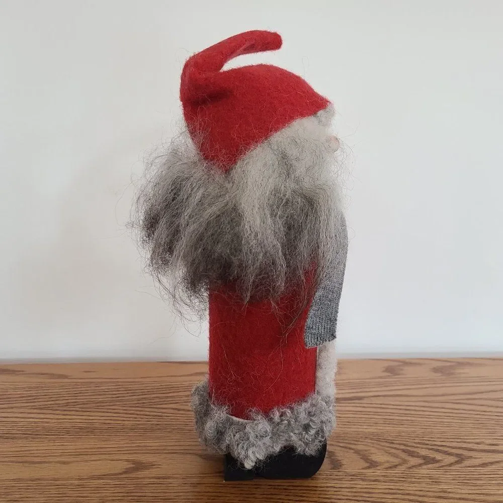 Handmade Sweden Larssons Tra Wood Felt Christmas Mrs. Claus Gnome Elf Figurine